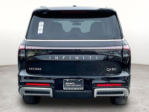 New 2026 INFINITI QX80 Luxe RWD image 6