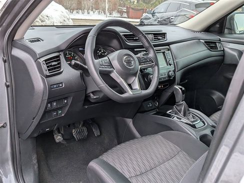 Used 2020 Nissan Rogue S w/ Special Edition Package image 10