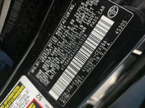 Used 2025 Toyota Camry SE w/ Convenience Package FWD image 30