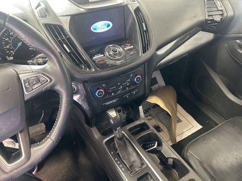 Used 2017 Ford Escape Titanium image 7