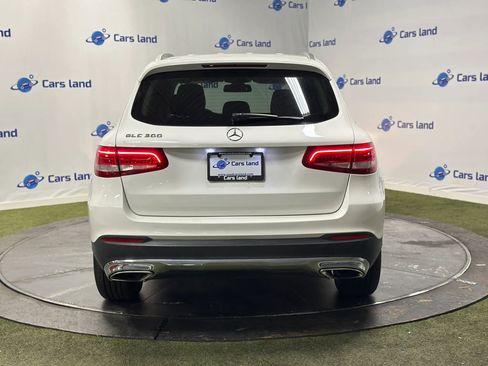 Used 2017 Mercedes-Benz GLC 300 image 4