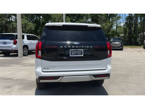 Used 2025 Ford Expedition Platinum AWD/4WD image 7