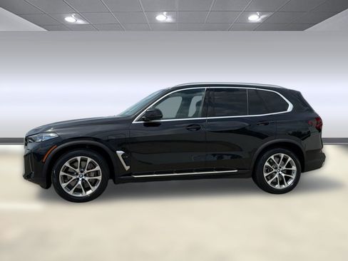 Used 2024 BMW X5 xDrive50e w/ Premium Package AWD/4WD image 2