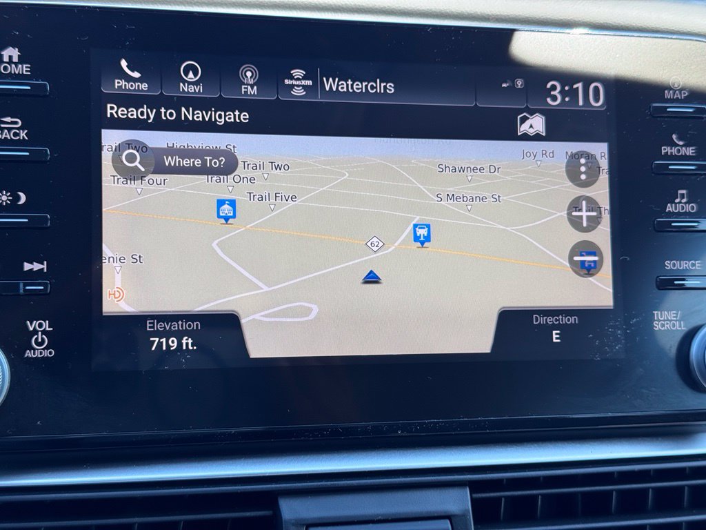 Used 2018 Honda Accord Touring image 12