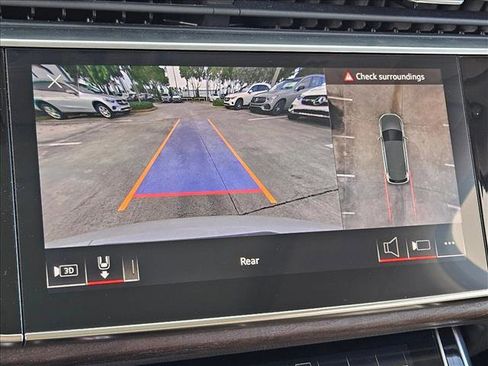 Used 2021 Audi Q7 2.0T Premium w/ Convenience Package image 14