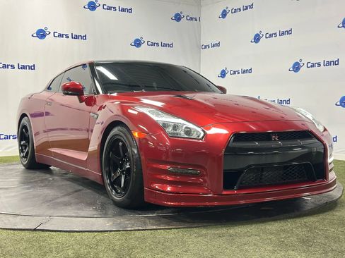 Used 2015 Nissan GT-R Premium AWD/4WD image 1