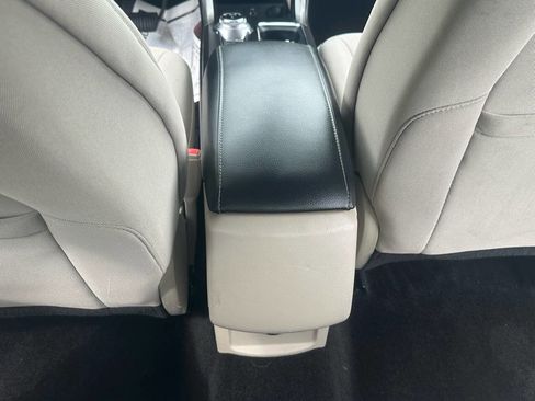 Used 2018 Ford Fusion SE image 20