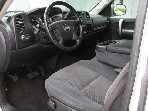 Used 2007 Chevrolet Silverado 2500 LT RWD image 11