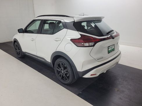 Used 2023 Nissan Kicks SR w/ SR Premium Package FWD image 5