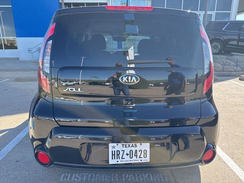 Used 2016 Kia Soul + w/ Audio Package image 6