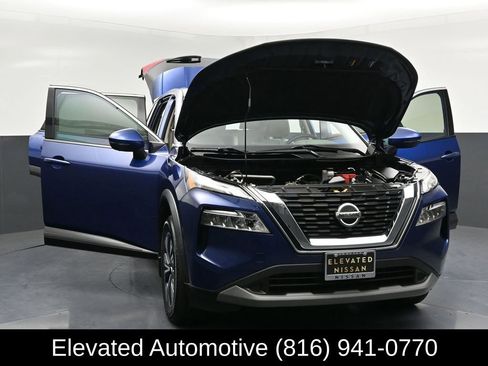 Used 2021 Nissan Rogue SV FWD image 34