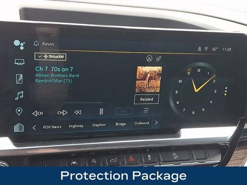 Used 2022 Chevrolet Silverado 1500 RST AWD/4WD image 9