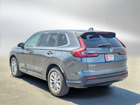 Used 2024 Honda CR-V EX image 3