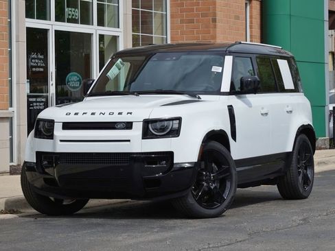 Used 2026 Land Rover Defender 110 X-Dynamic SE AWD/4WD image 1