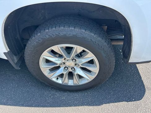 Used 2019 Chevrolet Silverado 1500 LTZ w/ LTZ Plus Package AWD/4WD image 13
