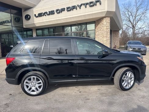 Used 2025 Honda Passport EX-L image 2