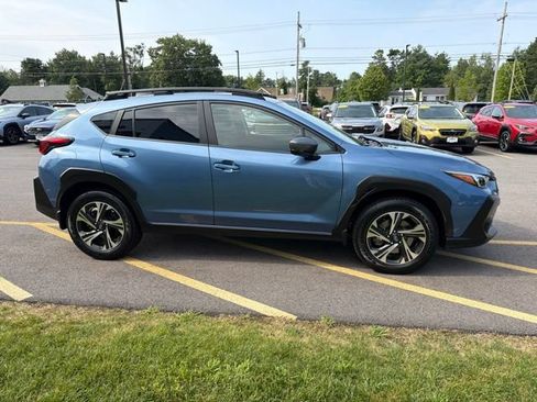 Used 2024 Subaru Crosstrek 2.0i Premium AWD/4WD image 4