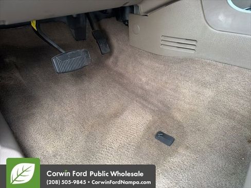 Used 2005 Ford Explorer Limited image 27