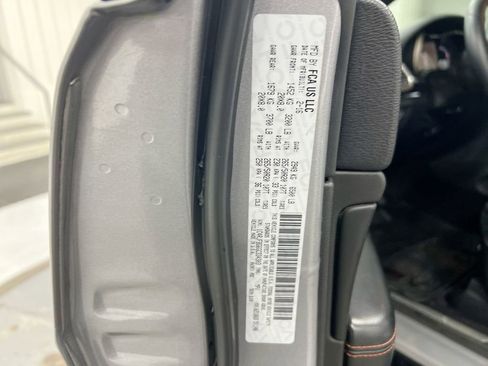 Used 2016 Jeep Grand Cherokee Limited 75th Anniversary image 28