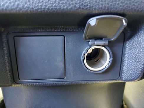 Used 2025 Toyota Tacoma SR image 12