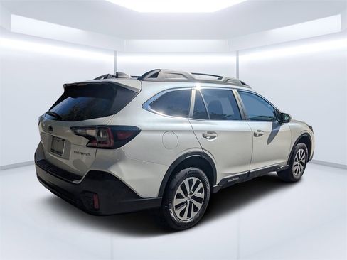 Certified 2022 Subaru Outback Premium image 3