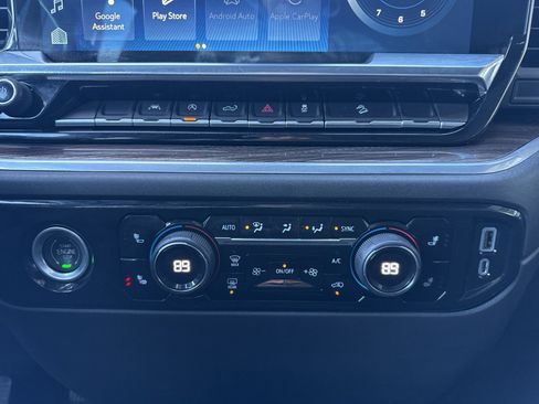 Used 2022 Chevrolet Silverado 1500 LT Trail Boss image 25