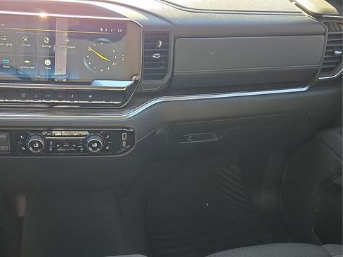 Used 2025 Chevrolet Silverado 1500 LT image 19