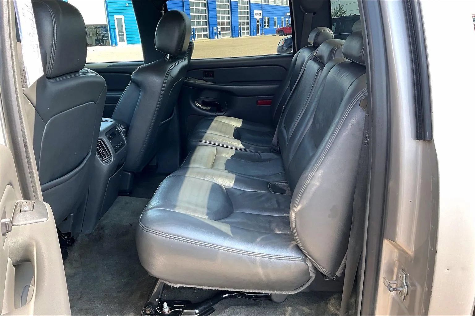 Used 2004 Chevrolet Silverado 1500 4x4 Crew Cab w/ Z71 Convenience Package 2 image 7