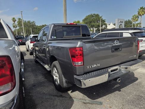 Used 2014 Nissan Titan SV w/ SV Value Truck Package RWD image 4