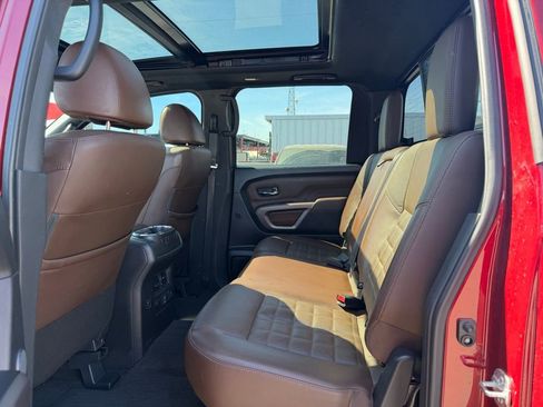 Used 2021 Nissan Titan Platinum Reserve w/ Moonroof Package image 25