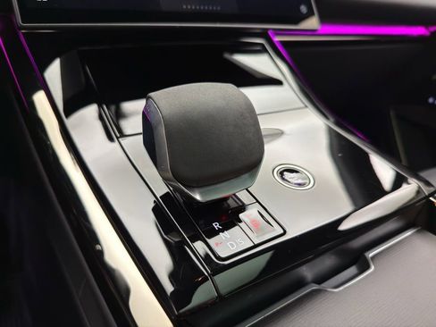 Used 2024 Land Rover Range Rover Sport Dynamic SE image 12