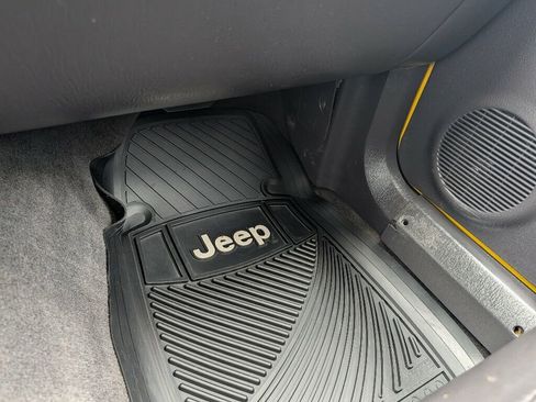 Used 2001 Jeep Cherokee Sport image 44