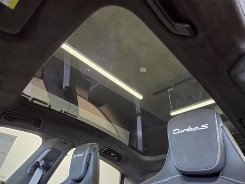 Used 2025 Porsche Taycan Turbo S image 10