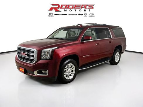 Used 2019 GMC Yukon XL SLT w/ Open Road Package AWD/4WD image 8