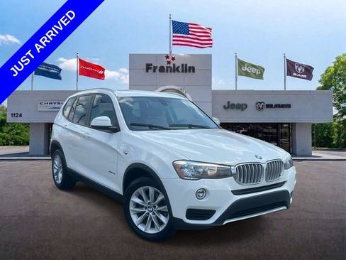 Used 2017 BMW X3 sDrive28i RWD image 1