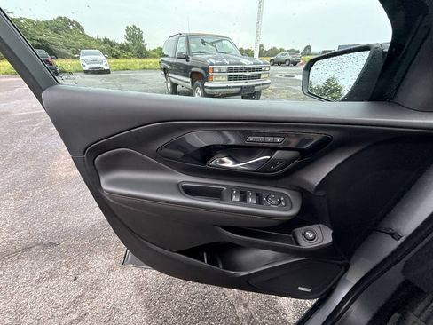 Certified 2024 GMC Terrain AT4 w/ Infotainment Package II AWD/4WD image 29
