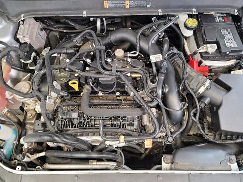 Used 2020 Ford Fusion SE image 30