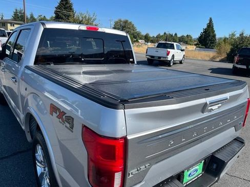 Used 2018 Ford F150 Platinum w/ Equipment Group 701A Luxury AWD/4WD image 4