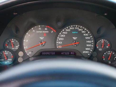 Used 1997 Chevrolet Corvette Coupe w/ Memory Pkg RWD image 19