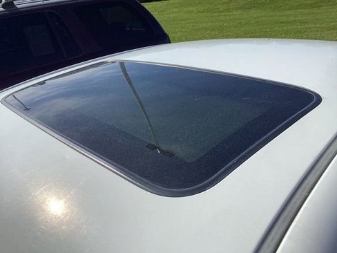 Used 2005 Toyota Camry LE FWD image 17