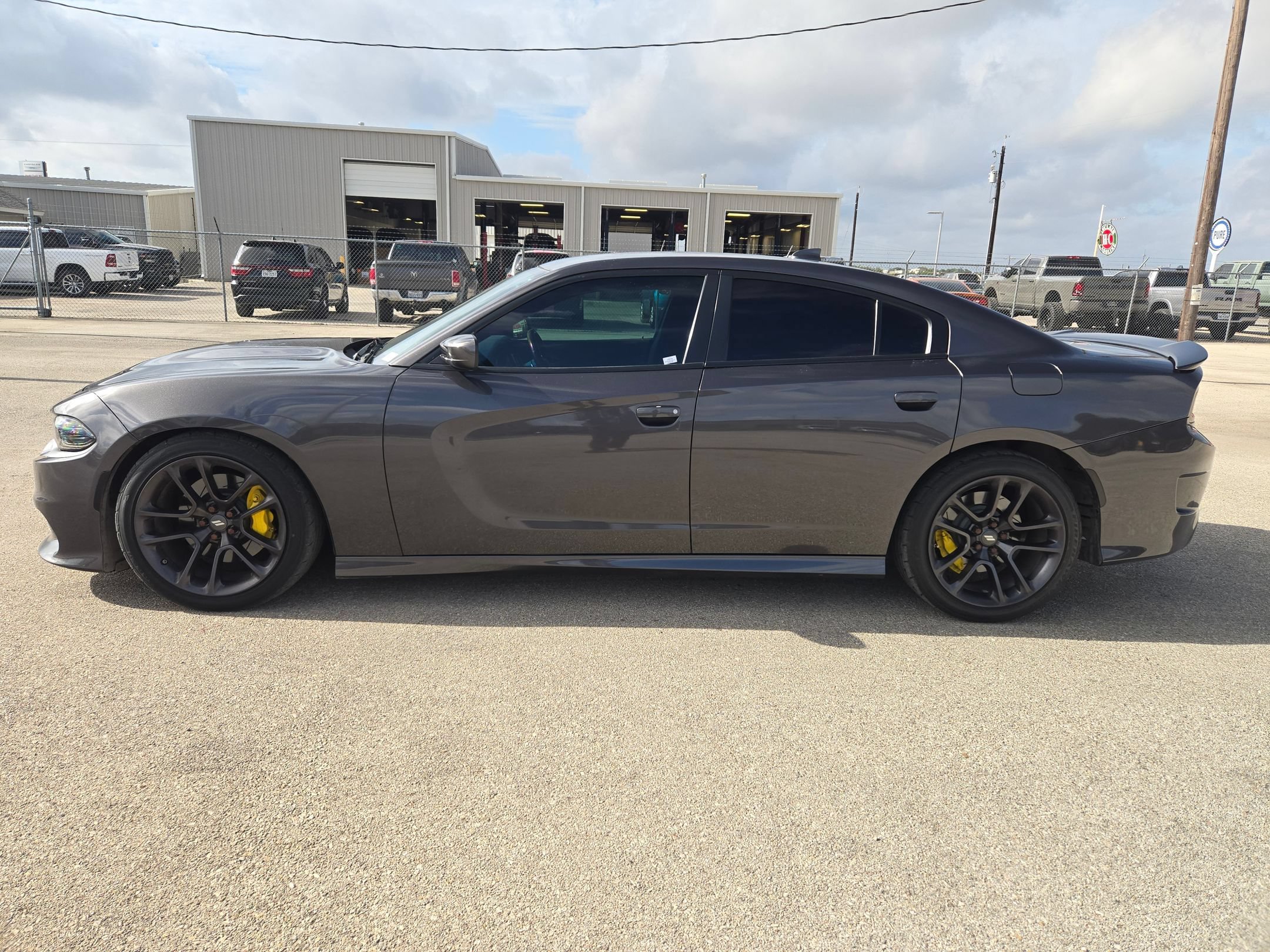 Used 2020 Dodge Charger Scat Pack w/ Plus Group RWD image 6