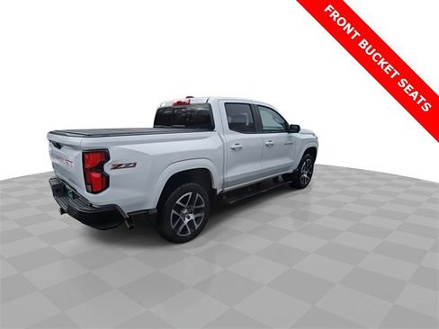 Used 2024 Chevrolet Colorado Z71 w/ Z71 Convenience Package 2 image 8