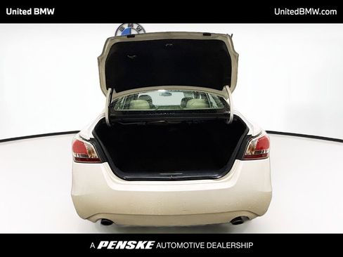 Used 2014 Nissan Altima 2.5 SL w/ Moonroof Package FWD image 13