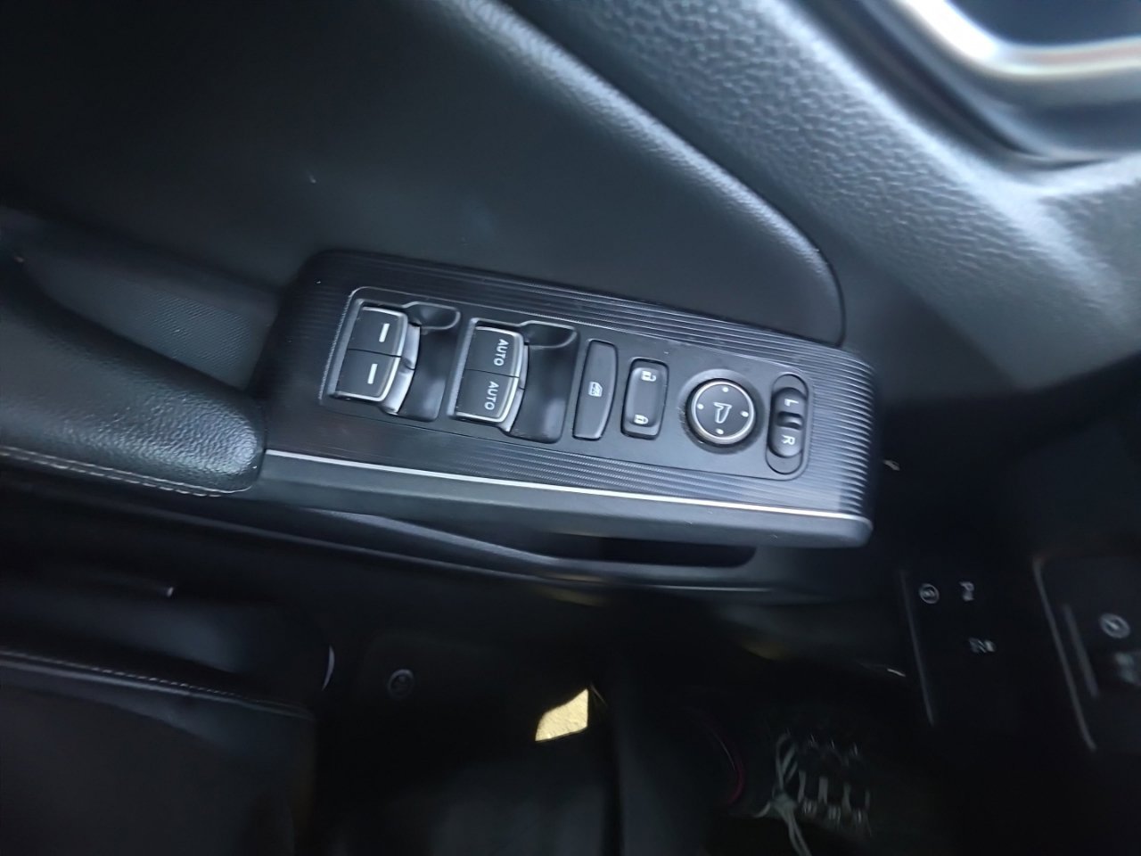 Used 2024 Honda Civic Touring image 32