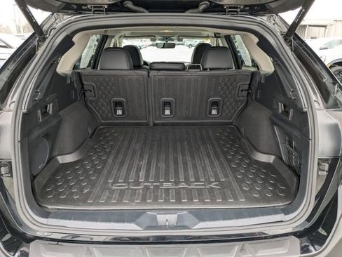 Used 2022 Subaru Outback Limited XT image 18