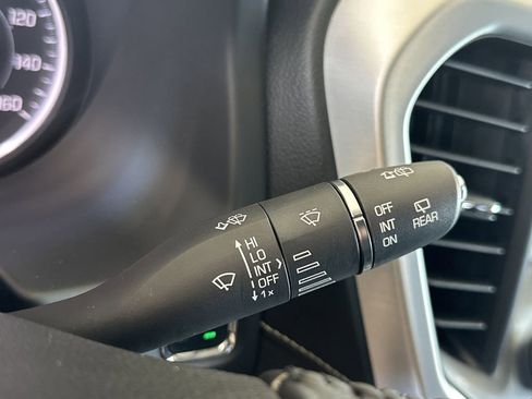 Used 2017 GMC Acadia SLT image 22