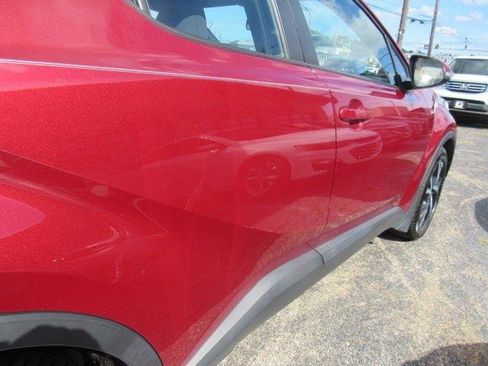 Used 2018 Toyota C-HR XLE FWD image 15