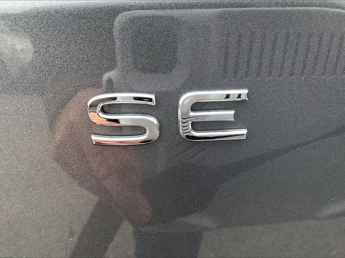 Certified 2024 Volkswagen Atlas SE w/ Panoramic Sunroof Package image 30