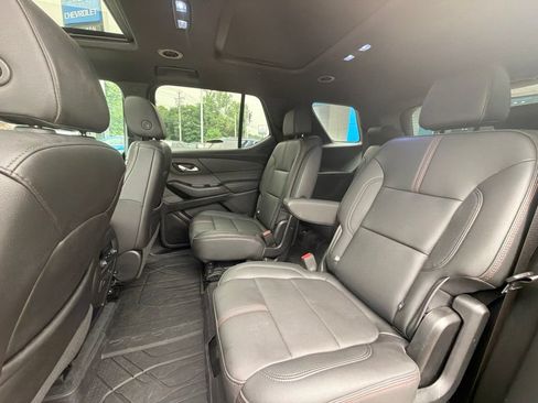 Certified 2023 Chevrolet Traverse RS w/ LPO, Floor Liner Package AWD/4WD image 36