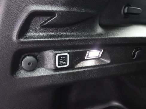 Used 2025 Jeep Grand Cherokee L Altitude AWD/4WD image 57
